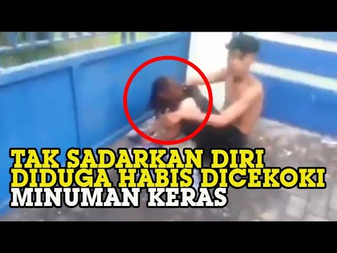 Seorang Wanita Tak Sadarkan Diri di Depan Makam, Diduga Habis Dicecoki Teman-temannya Minuman Keras