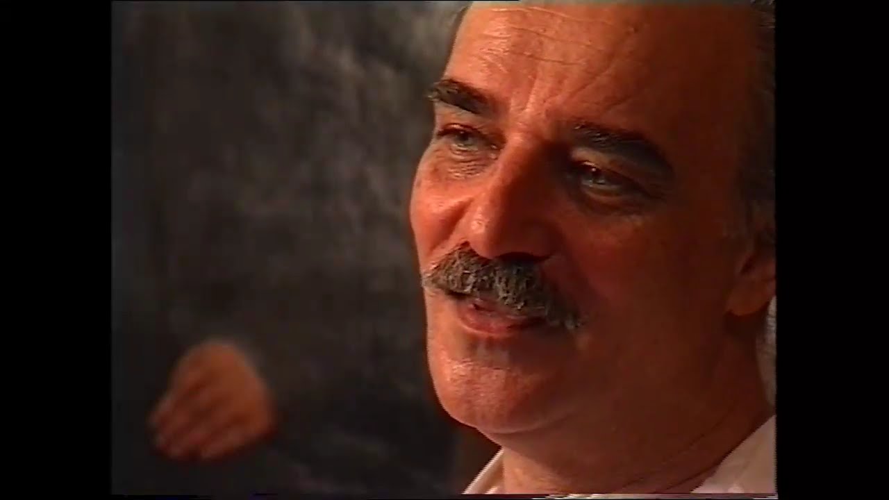 مستند ماندن از مانی حقیقی - ۱۳۸۰ (تصویر: کاوه گلستان - تدوین: بهمن کیارستمی )