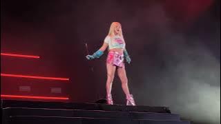 Kim Petras - Do Me @ Hard Rock Live (5/19/2023)