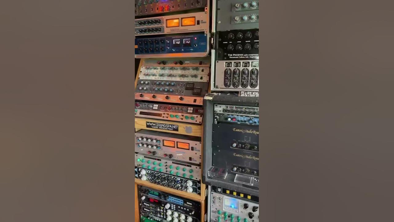 How Recording Were done in the 1970s How Recording Were done in the 1970s