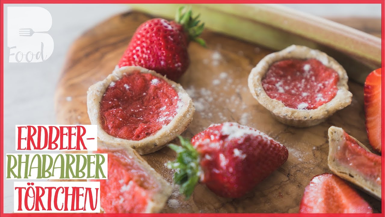 Erdbeer-Rhabarber-Törtchen - Einfacher Nachtisch ohne schlechtes Gewissen