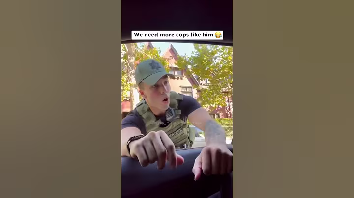 Officer had an unusual traffic Stop 🤣 (@wobruno)