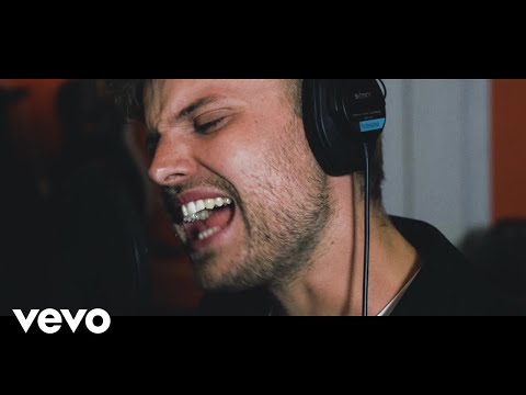 Sandro Cavazza - Enemy