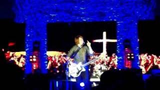 Leeland speaking after the song Leeland speaking after the song