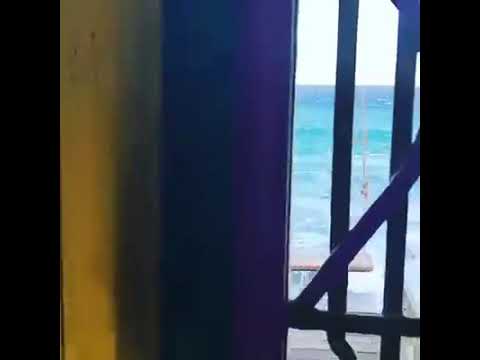 هات ايدك تحضن ايدى