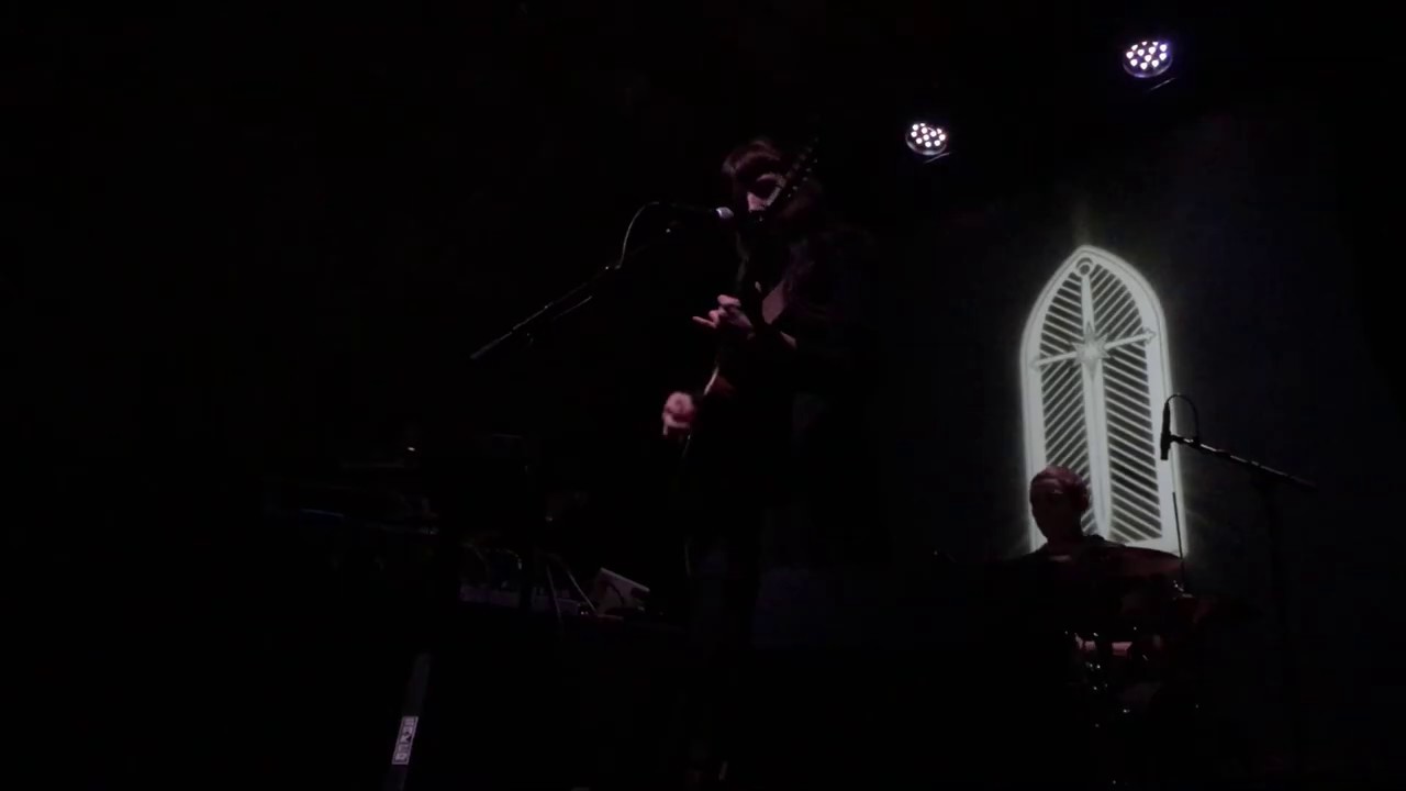 Lisieux : 23 Minutes Live In Paris