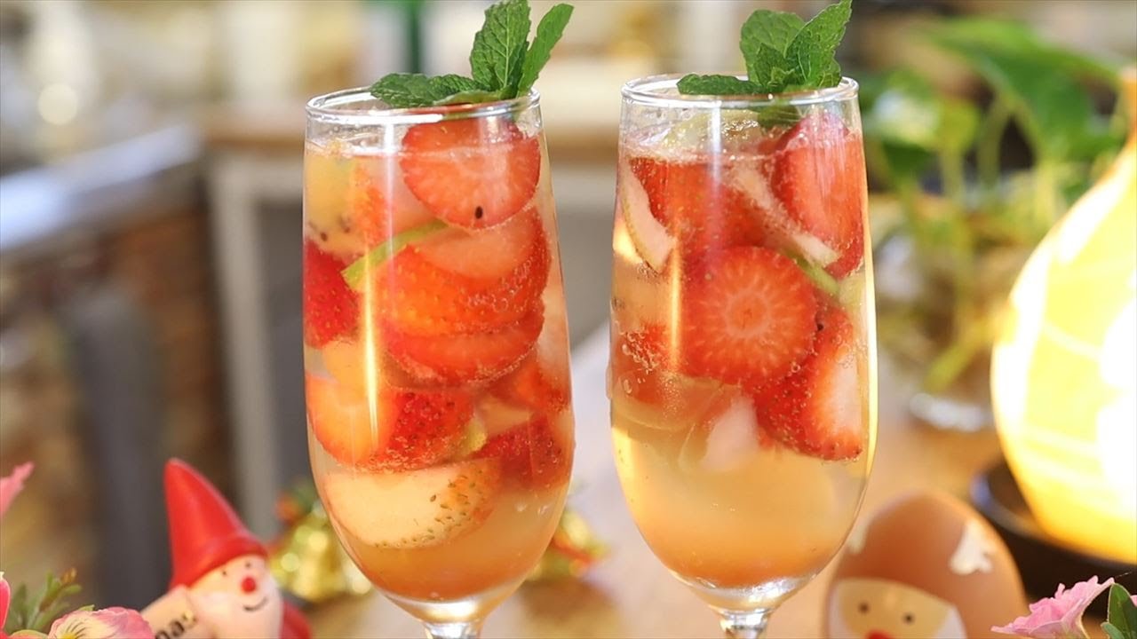 苺のシャンパンカクテルの作り方 レシピ クリスマス インスタ映え Champagne Cocktail Of Strawberry Recipe Coris Cooking Youtube