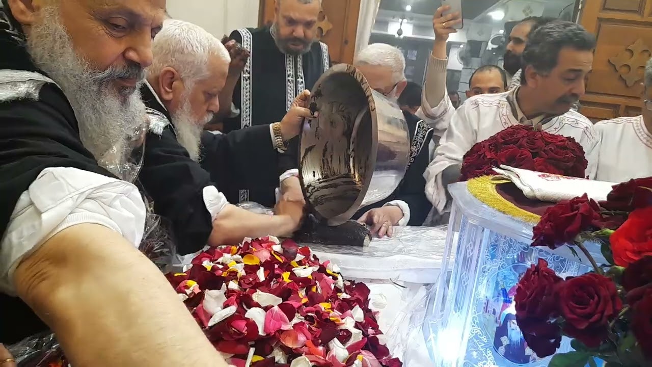 دفنة المسيح من الجمعة العظيمة كنيسة القديسة بربارة ١٨-٤-٢٠٢٥