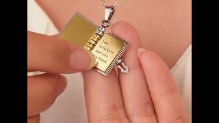 Personalizirana Ogrlica S Knjigo In Gravuro Po Želji V 3 Barvah