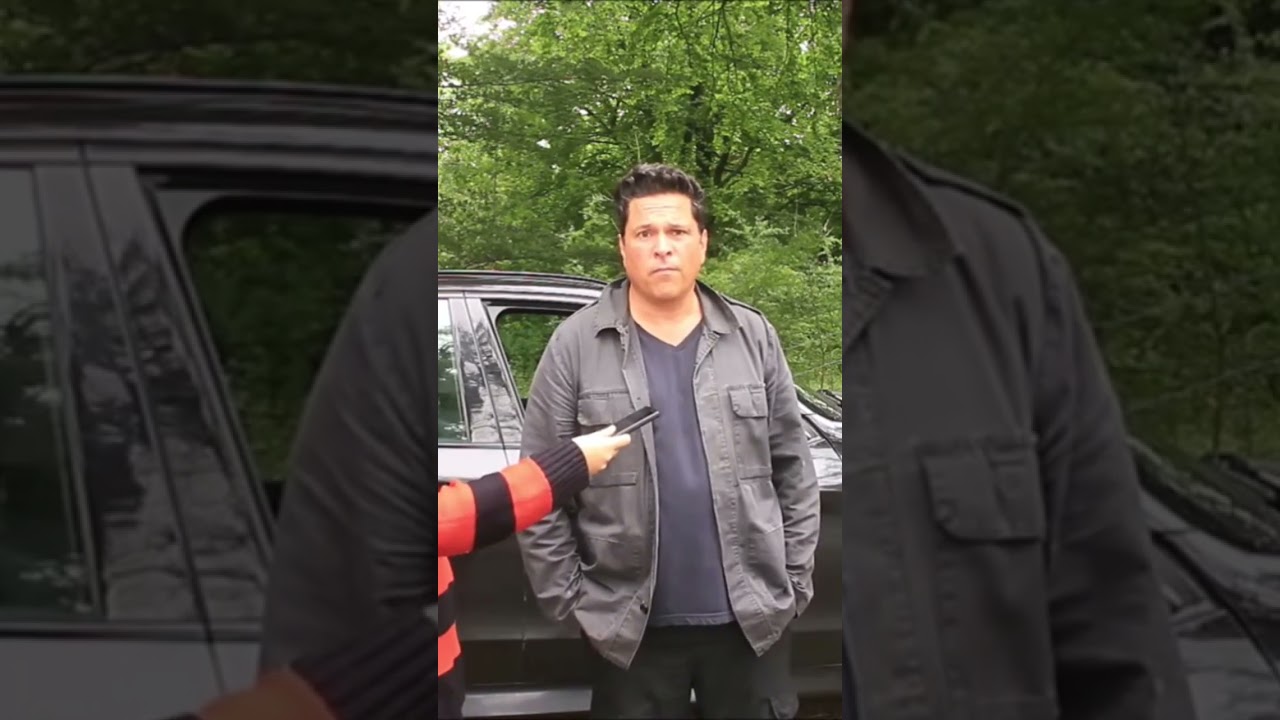 Trigger Happy TV - Big Phone Guy (Dom Joly)