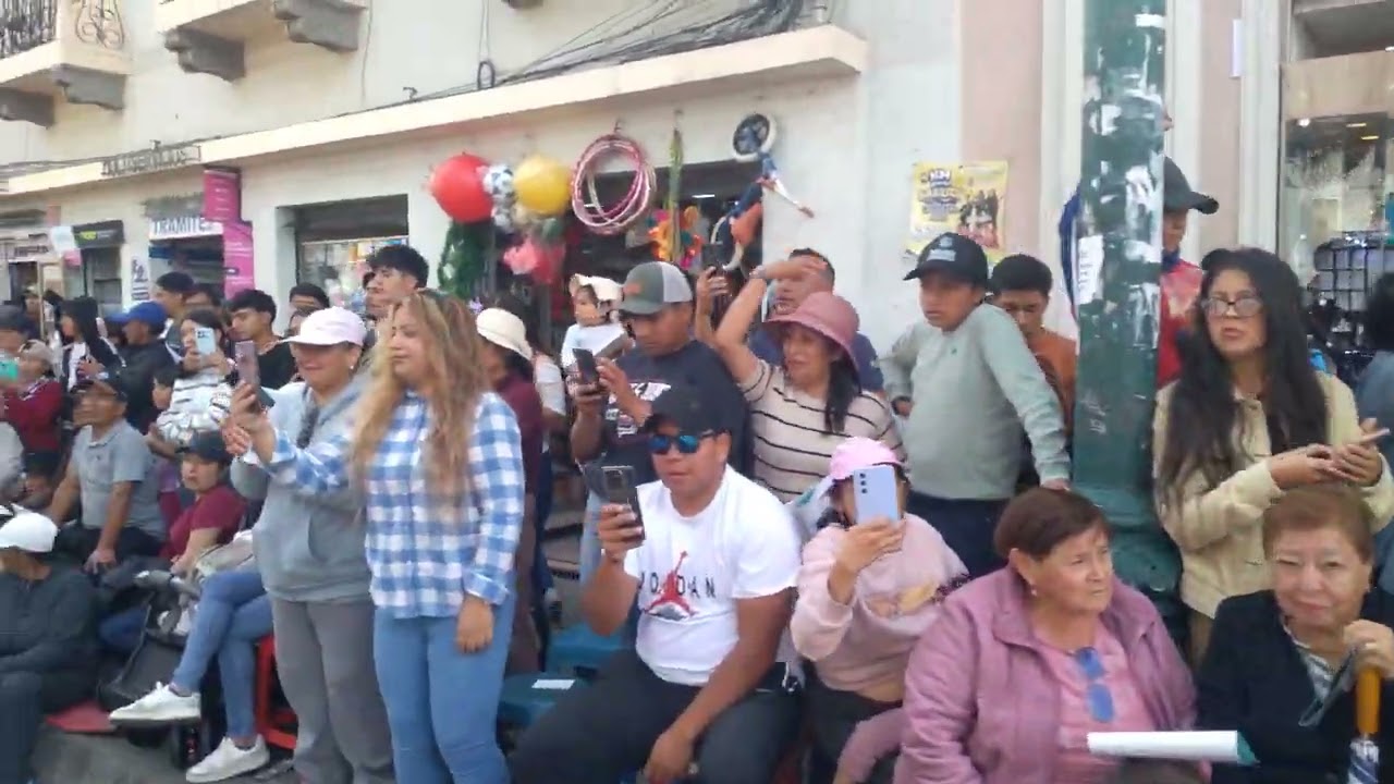 CHEWY H.F Sax Alto🎷🎓 Orquesta Niña María Píllaro Pase del Niño Rey de Reyes Riobamba 6 Enero de 2026