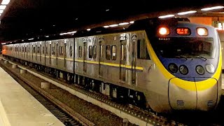2019/11/05 17:47 臺鐵 3221次【經由縱貫線（南段）開往潮州】EMU800型微笑號區間車 鳳山1B離站