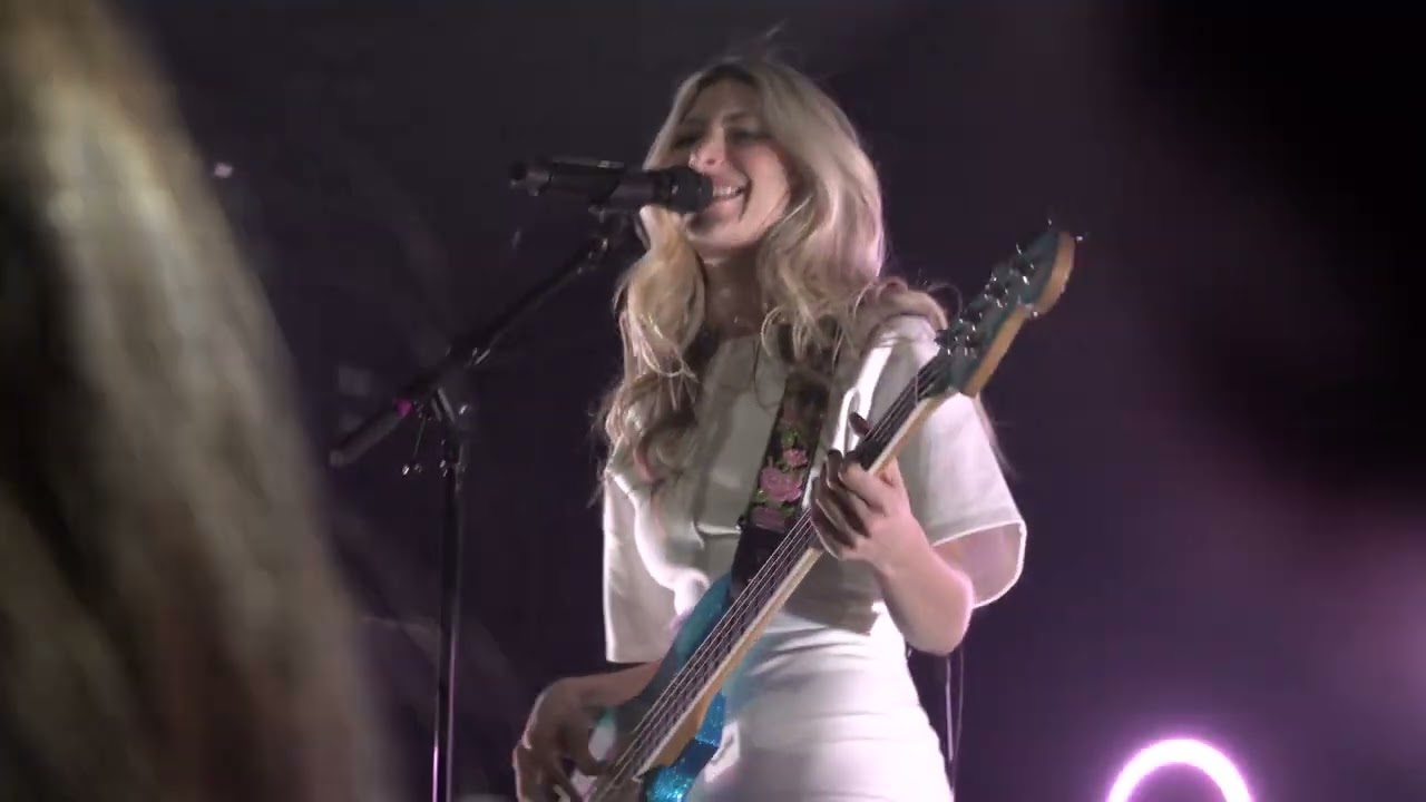 Blu DeTiger - Moxie (Irving Plaza, NYC 4/27/24)