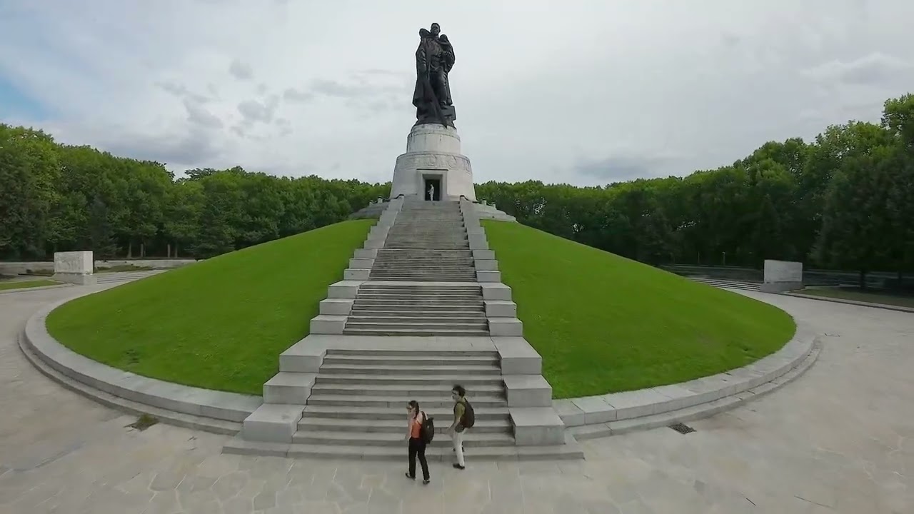 Советский военный мемориал, Берлин. / Soviet War Memorial (Treptower Park), Berlin.