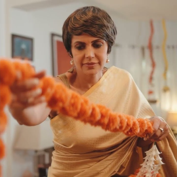 Mandira Bedi Celebrates Diwali with the Orion Choco-Pie Festive Pack! | Orion India