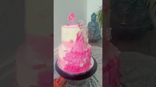 Pink elsa cake🩷 #cakedecoration #cake #howtomakecakecreamathome