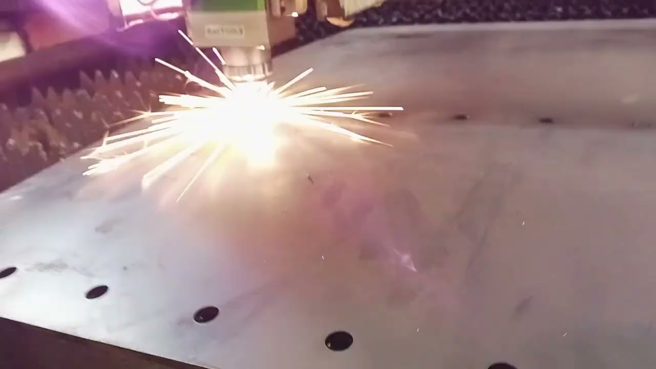 Cnc technology fiber laser cutting machine 6mm ms top cover