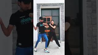 Mujhe Naulakha Manga De Re O Saiyaan Deewane Angelina Raghav