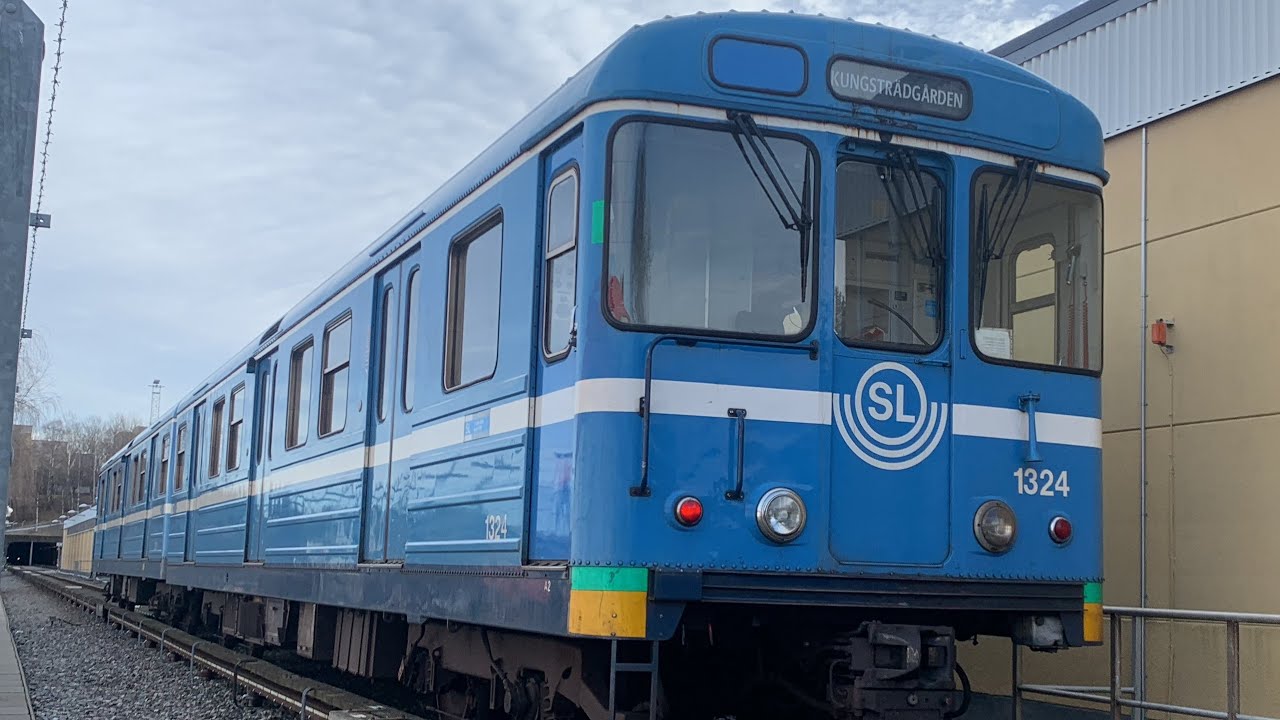 C14 i Rissnedepån. Bara 6 sista vagnar kvar, passa på. #c14