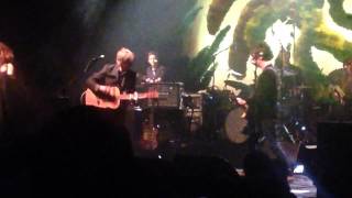 Neil Finn & Johnny Marr - There is a light that never goes out