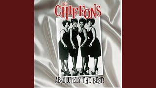 Video thumbnail of "The Chiffons - Sweet Talkin' Guy"