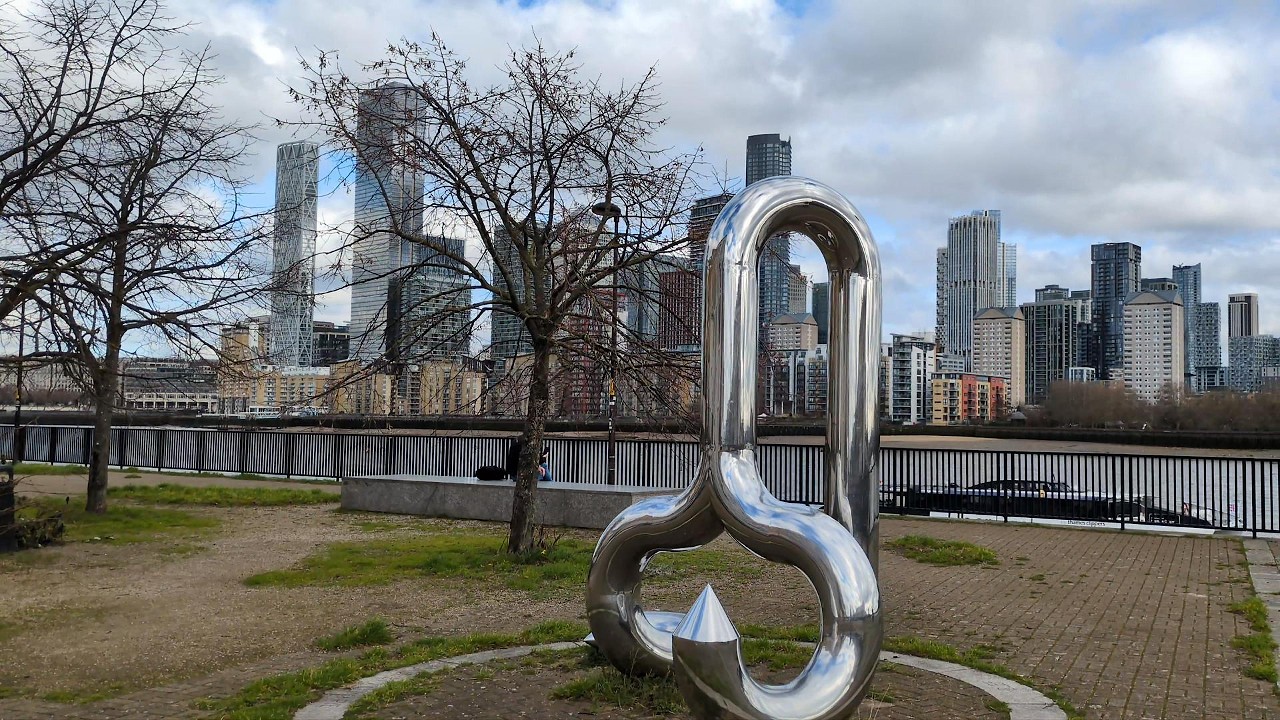 A peacefull walk around Greenland Dock. Tuesday afternoon