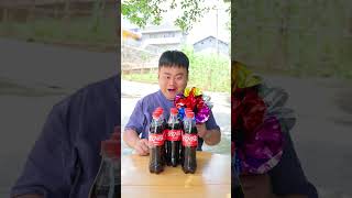 Ermao tricked Songsong out of his Coke with a magic trick😂 #funny #food