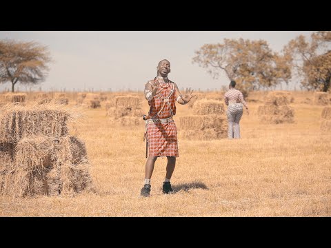 Paapa Masai Sings With Fans Accapela In Talek DJ QUEEN ALBUM LAUNCH 