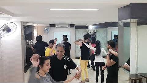 Different Strokes Salsa On1 Class at Thane centre