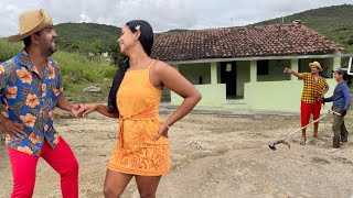 SEU BIU SE ENCONTRA COM MARIANA E RELEMBRA OS VELHOS TEMPOS 