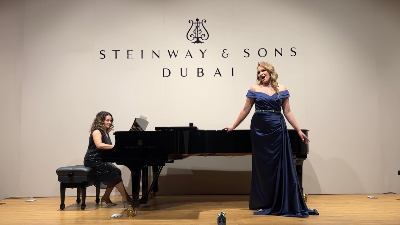 Yosh transseksual video