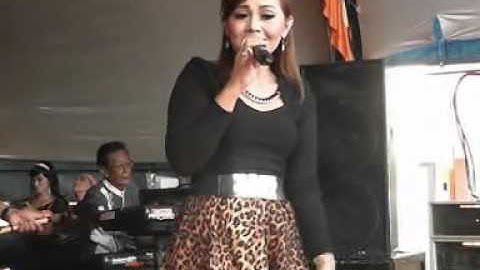 CAMELIA - UNGKAPAN SENIMAN   EVA AQWIELLA