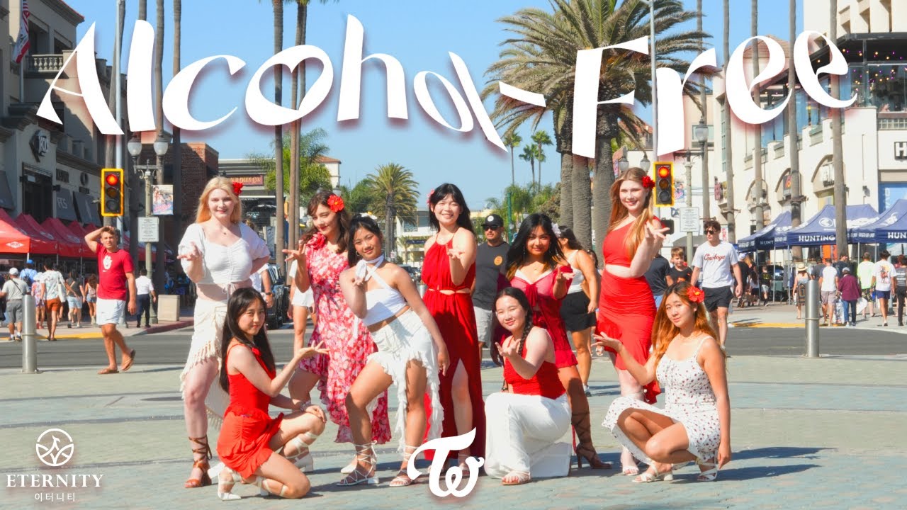 [KPOP IN PUBLIC] TWICE (트와이스) - 