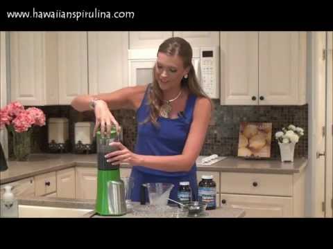 how-to-make-a-strawberry-spirulina-smoothie