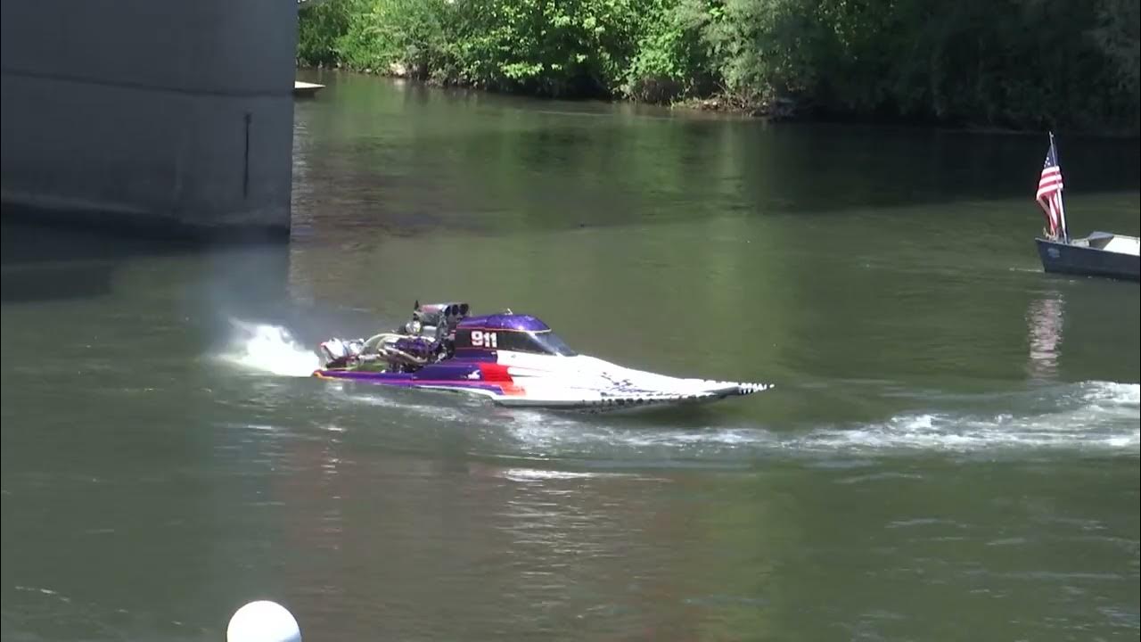 Drag Boats tear up the Rogue River at Boatnik YouTube