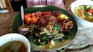 Yellow Flower Cafe (Ubud, Bali): Vegan Food Adventures with Raw Chef Yin