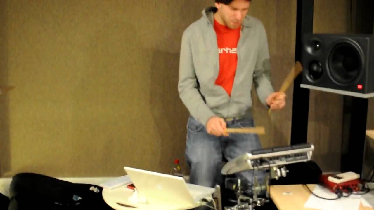 The Young Punx jam 'Simple Pleasures' (live Drum and Bass)
