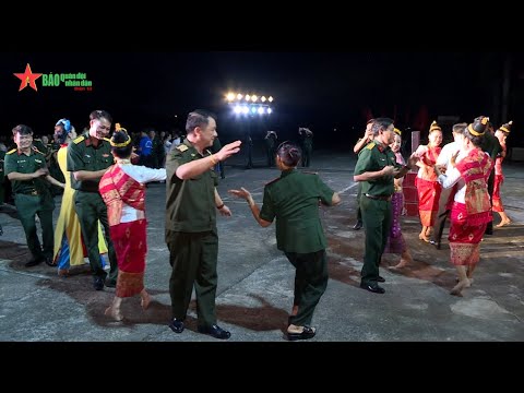 Video Tô thắm tình đoàn kết hữu nghị đặc biệt Việt Nam - Lào - youtube