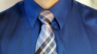 HOW TO: Tie A Full Windsor Knot [Tutorial]