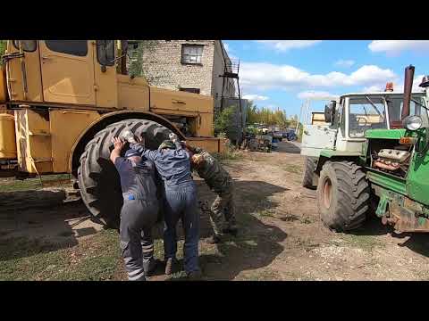 Трактор Кировец. Клеим камеру и в поле.
