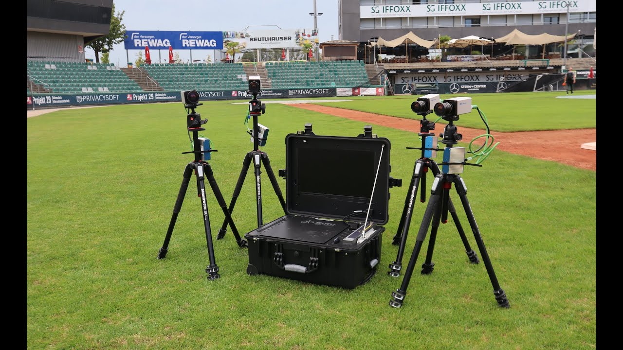 4-camera mobile system for motion capture and analysis - by Simi