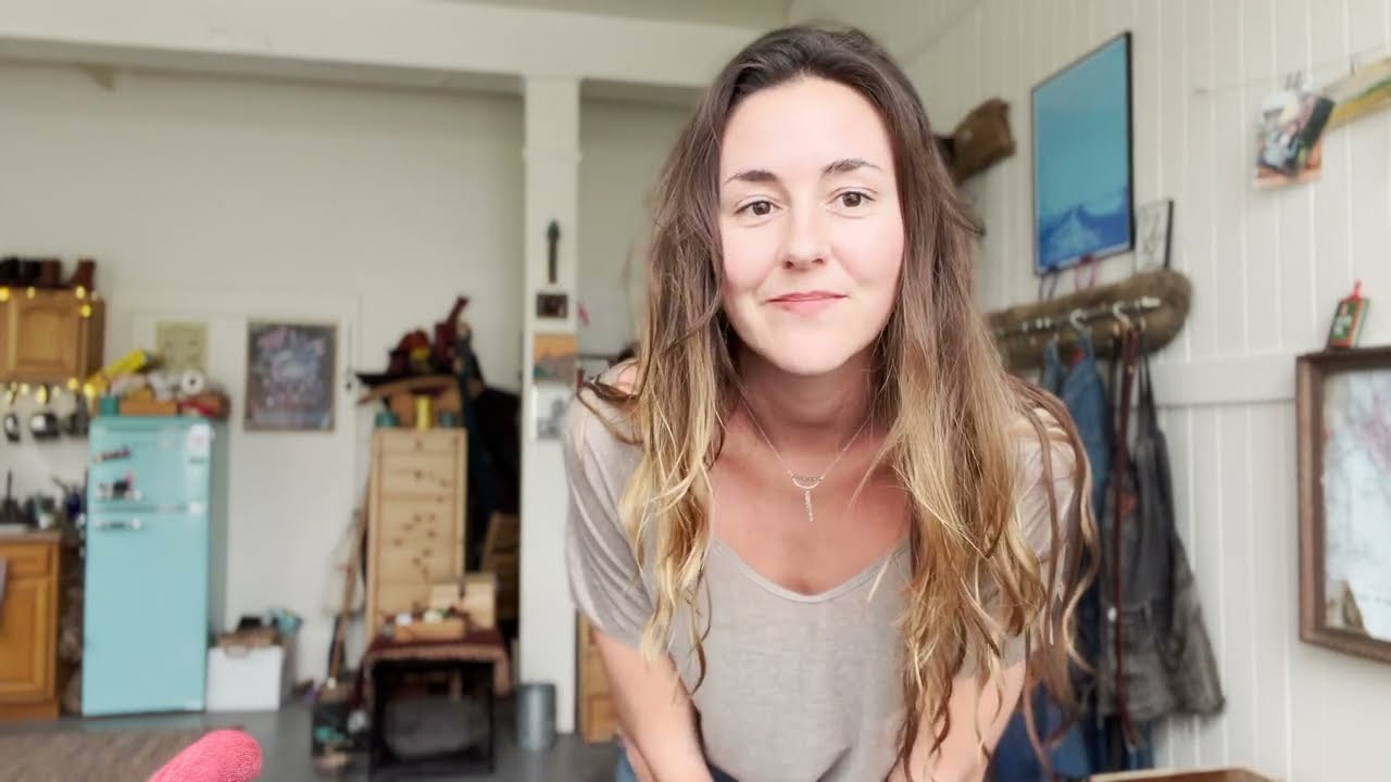 Sewing an unfussy, 5 seam t-shirt from 1 yard of fabric (+free pattern)