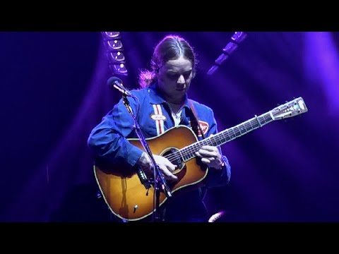 Billy Strings "While I'm Waiting Here" Albany, NY 11/12/25