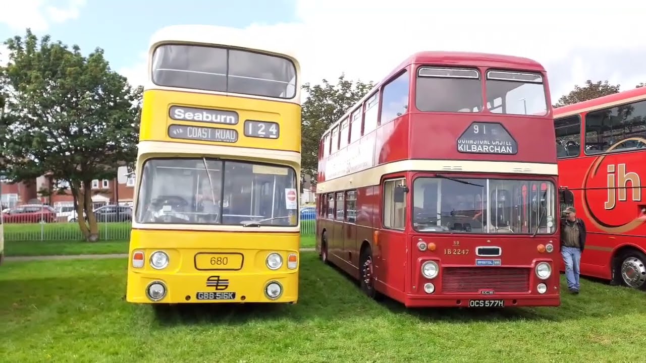 Buses (and other vehicles) at Seaburn Park 28/08/2023