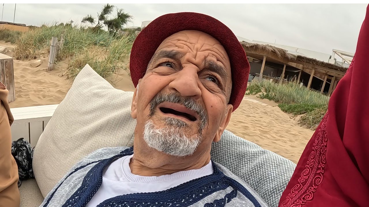 عطيت للوليد هاتف جديد نهار العيد ..حطيتو وسط التبن!!