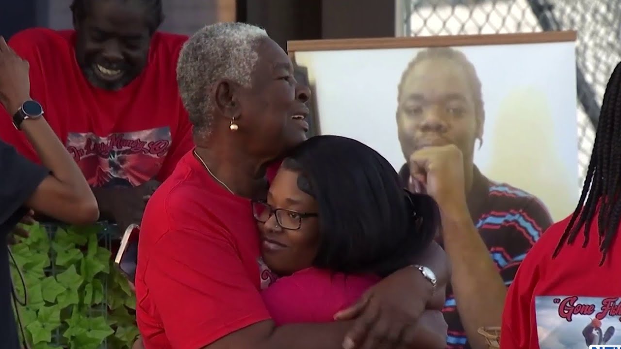 Vigil held for man shot and killed outside Orlando restaurant - YouTube