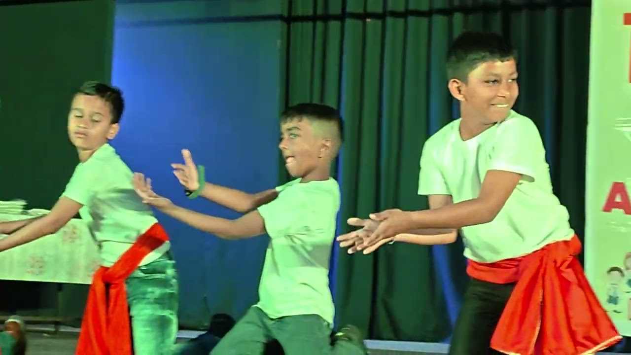 Comedy Dance-Tender Buds School Kids
