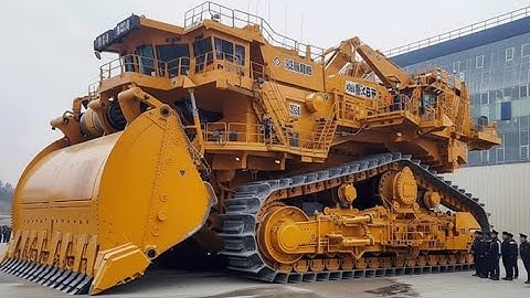 🚧 XCMG XE7000 – The World’s Biggest Mining Excavator! 💛💪 | Future Cars Technologies Ai