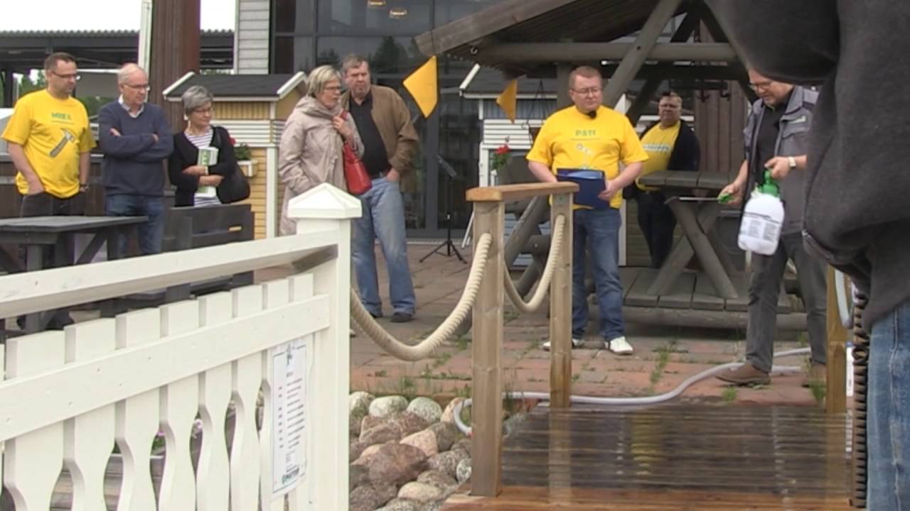 Lehtikuusiterassin huolto