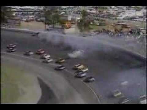 1992 Hooters 500 - Lap 2 Crash